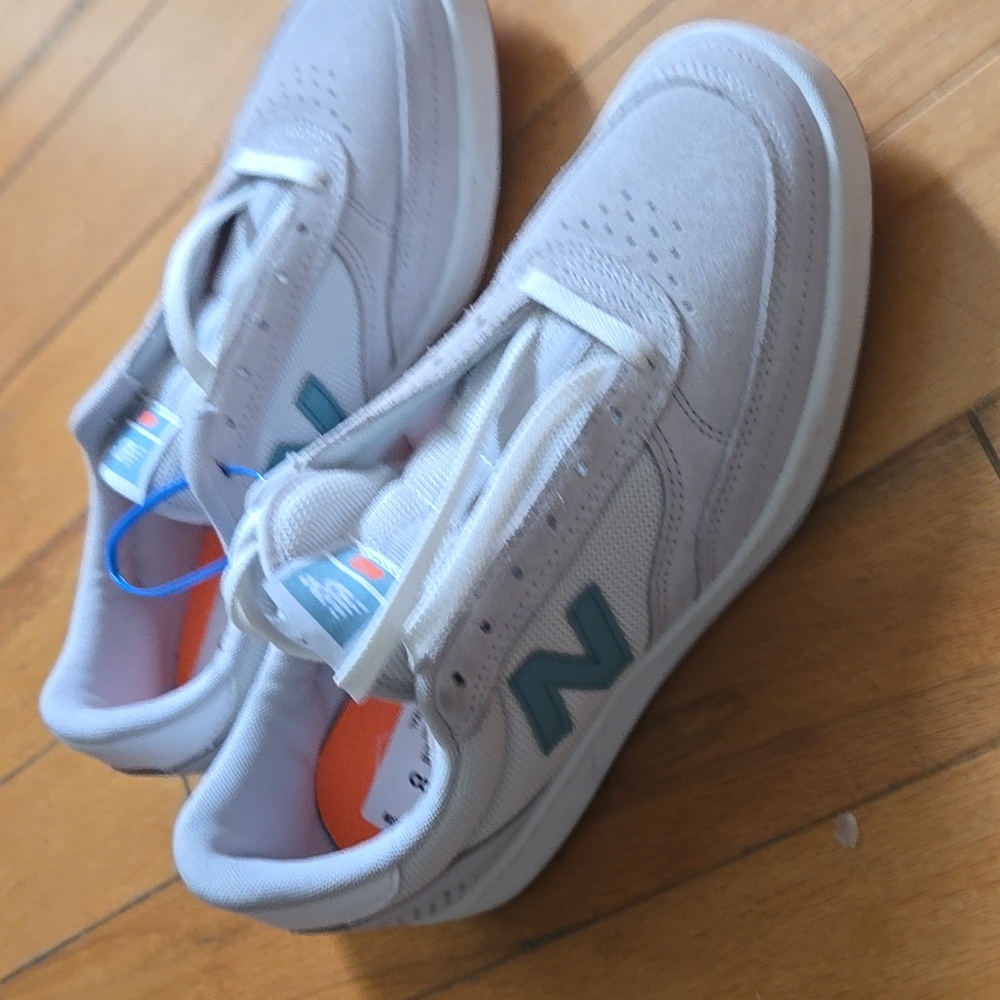 NWT Men's New Balance Numeric #440 in color's grey/teal in size 8